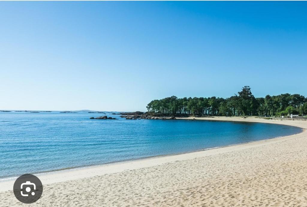 Appartement Apartamento En Zona Costera, Muy Cerquita De La Playa à Pobra Do Caraminal Extérieur photo